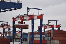 Mỹ mở rộng danh mục thiết bị điện tử Trung Quốc bị cấm nhập khẩu