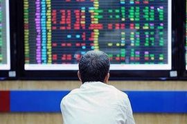 Hiện tượng trái chiều đang diễn ra trên thị trường chứng khoán, chuyên gia nói gì?