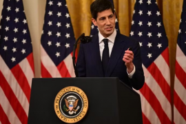 Chủ tịch Fed đối mặt thách thức kép từ lạm phát và thị trường lao động ảm đạm