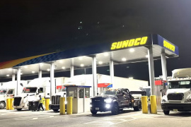 Giá nhiên liệu tăng cao ảnh hưởng lớn đến cử tri Mỹ trước bầu cử giữa nhiệm kỳ