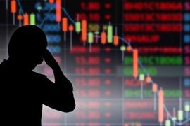 Nhà đầu tư chứng khoán "nín thở" trước biến số mới