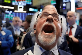 Khối ngoại "xả" hơn trăm tỷ tại một cổ phiếu ngân hàng trong phiên VN-Index ngược dòng tăng điểm