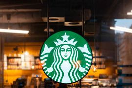 Bê bối rúng động khiến Starbucks phải tạm đóng cửa toàn bộ chi nhánh ở một đất nước: Khi sai lầm khiến thương hiệu toàn cầu trả giá bằng cả hệ thống