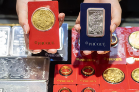 Giá vàng tăng mạnh cuối tuần, bạc phục hồi, USD ổn định
