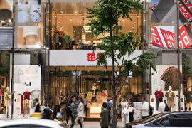 Lần đầu tiên trong lịch sử, công ty mẹ Uniqlo sắp vượt H&M
