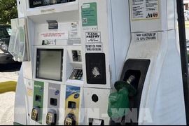 Giá dầu thô thế giới tăng mạnh nhất kể từ tháng 3/2026