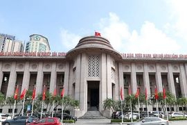 Tổ chức tín dụng nước ngoài được sử dụng tài khoản ngân hàng ở Việt Nam để thực hiện thanh toán