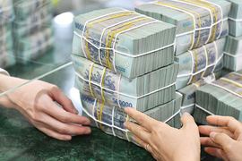 Hàng loạt ngân hàng tung gần 250.000 tỷ đồng vốn ưu đãi, giảm lãi suất cho doanh nghiệp