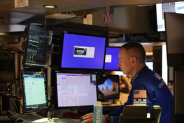 Chứng khoán Phố Wall giảm điểm khi tình hình Trung Đông tiếp tục căng thẳng