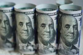 Người dân Mỹ rút hàng tỷ USD từ giá trị nhà ở để trả nợ