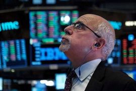 Khối ngoại đảo chiều bán ròng gần 600 tỷ đồng trong ngày VN-Index mất 27 điểm, cổ phiếu nào bị "xả" mạnh nhất?