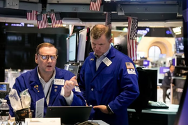 Chỉ số S&P 500 lập kỷ lục mới nhờ tín hiệu lạm phát hạ nhiệt