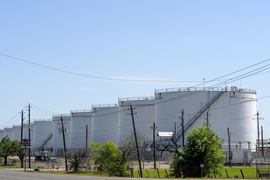 Dự trữ dầu thô thương mại của Mỹ tăng ba tuần liên tiếp
