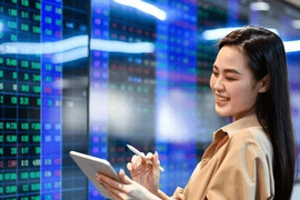 Tự doanh CTCK tiếp đà mua ròng hàng trăm tỷ đồng cổ phiếu trong phiên cuối tuần