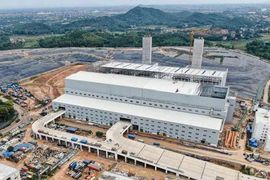 EVN dự kiến giá trần điện rác năm 2026 ở mức 2.378,39 đồng/kWh, thấp hơn 7,64% so với năm 2025