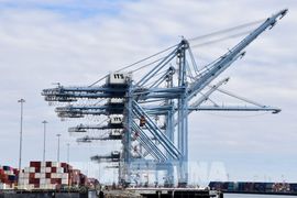 Tổng thống Mỹ tuyên bố sẽ tăng thuế đối với ô tô từ Canada lên 50%
