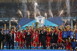 Chủ tịch FIFA muốn Việt Nam thành một trong những quốc gia bóng đá lớn nhất thế giới: Sẽ xây sân bóng ở khắp mọi nơi, lập học viện tài năng cho trẻ từ 8-9 tuổi