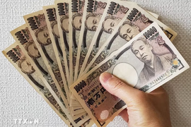 Nhật Bản chi số tiền kỷ lục để vực dậy đồng yen