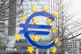 Sản lượng công nghiệp Eurozone tăng mạnh nhất trong khoảng 4 năm rưỡi