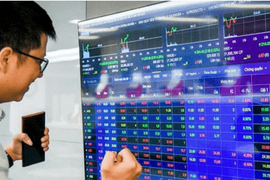 Chứng khoán Vietcap dự phóng VN-Index có thể chạm mốc 1.885 điểm ngay trong tháng 8