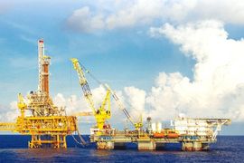 Giá thuê giàn khoan chịu áp lực ngắn hạn, "ông lớn" dầu khí vẫn được dự báo tăng trưởng mạnh
