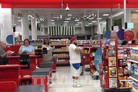 Doanh số bán lẻ Mỹ tăng mạnh nhất 5 tháng
