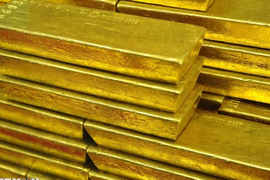 Giá vàng thế giới phục hồi khi nỗi lo lạm phát tạm lắng