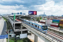 Sau nhà ga đường sắt, TP.HCM tính chuyện gì với vùng đất 1km xung quanh?