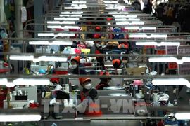 ADB nâng dự báo tăng trưởng châu Á lên 5%