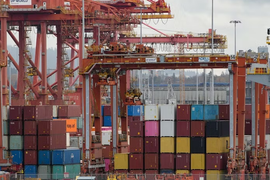 Thuế quan mới của Mỹ đe dọa tăng trưởng kinh tế Canada