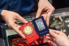 Giá vàng chững lại sau một tuần mất hơn 3 triệu đồng/lượng