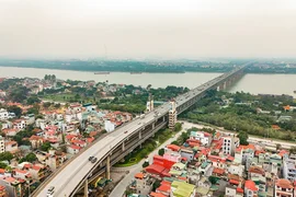 Cây cầu vượt sông 2 tầng đầu tiên và duy nhất tại Việt Nam