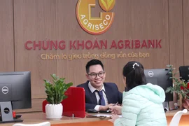 Chứng khoán AGR nâng vốn điều lệ vượt 2.400 tỷ, đón cựu CEO VIX vào ghế Quyền Tổng giám đốc