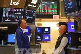 Chứng khoán Mỹ bứt phá nhờ tín hiệu từ Fed, đồng yen tăng vọt trước đồn đoán can thiệp tỷ giá