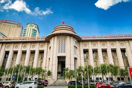 Đề xuất nới trần tín dụng lên 52% cho các dự án lớn tại Hà Nội