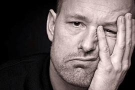 Khối ngoại bán ròng gần 500 tỷ đồng trong ngày VN-Index giảm sâu, cổ phiếu nào bị "xả" mạnh nhất?