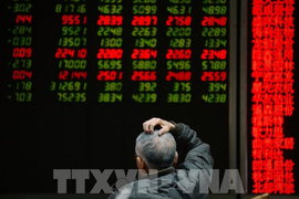 Chứng khoán châu Á hầu hết giảm điểm sau một loạt số liệu kinh tế trái chiều