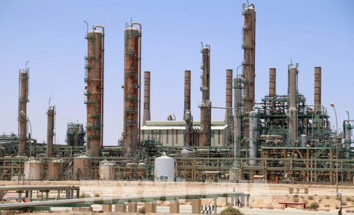 Sóng gió nhấn chìm các kỳ vọng