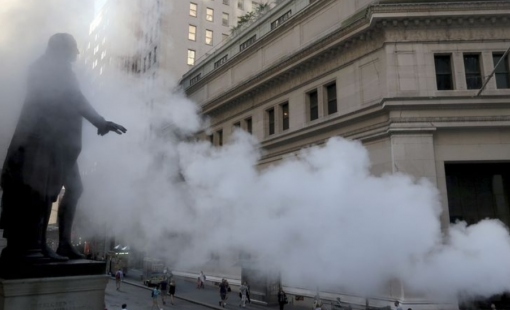 Chứng khoán Mỹ sụt mạnh trong tháng bởi loạt yếu tố bất lợi