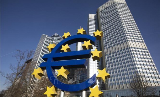 Kinh tế Eurozone - Thế "khó chồng thêm khó"