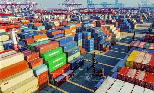 Thế giới bắt đầu bước vào khủng hoảng nợ trong bối cảnh lạm phát đình trệ