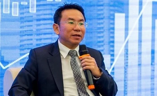 Nhà đầu tư không nên nghe theo tin đồn, lời hô hào trên các “room chat”
