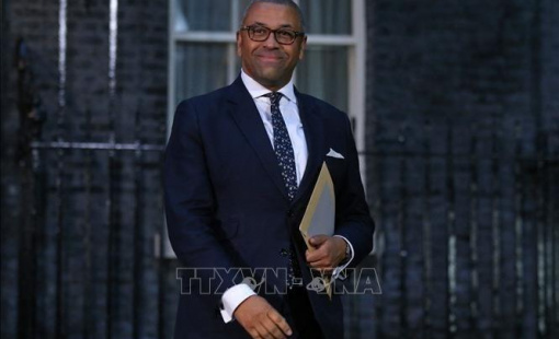 Bộ trưởng Tài chính Anh cam kết “kế hoạch đáng tin cậy” để giảm nợ