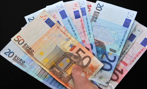 Lạm phát ở Eurozone lên mức cao kỷ lục gần 10%