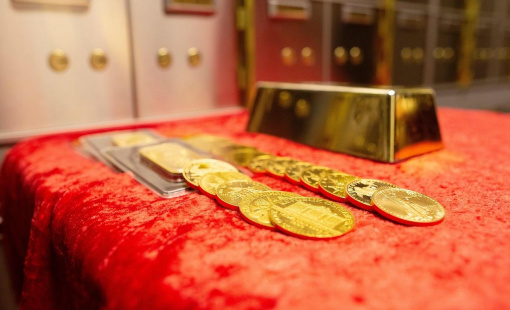 Nhà đầu tư tiếp tục bán vàng