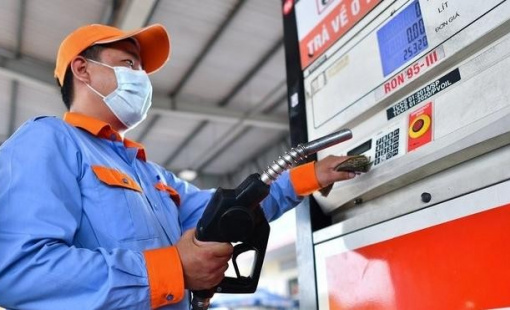 Giá xăng dầu tiếp tục tăng