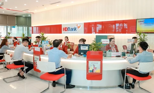 Dẫn đầu xu thế chuyển đổi, HDBank là ngân hàng đầu tiên sử dụng Swift Go