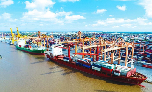Tổng công ty Hàng hải Việt Nam muốn thoái vốn tại nhiều cảng biển lớn