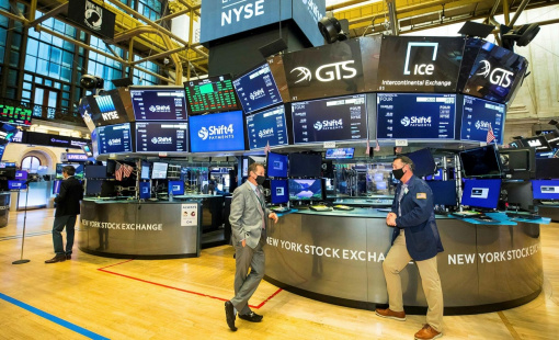 Dow Jones tăng vọt 750 điểm trong phiên đầu quý 3/2022