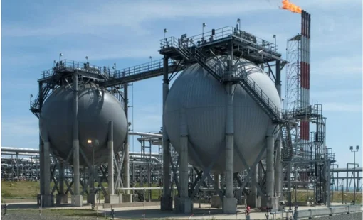 Rủi ro của châu Âu khi phụ thuộc vào khí hóa lỏng của Mỹ